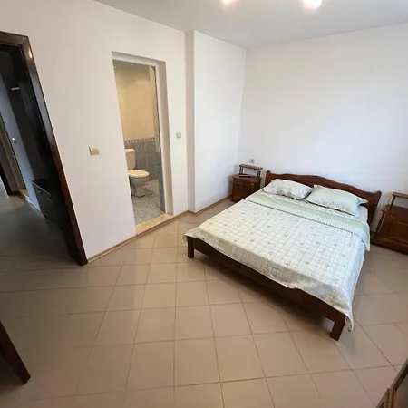 アパート къща ドブリニシュテ