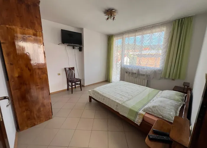 къща * Dobriniste